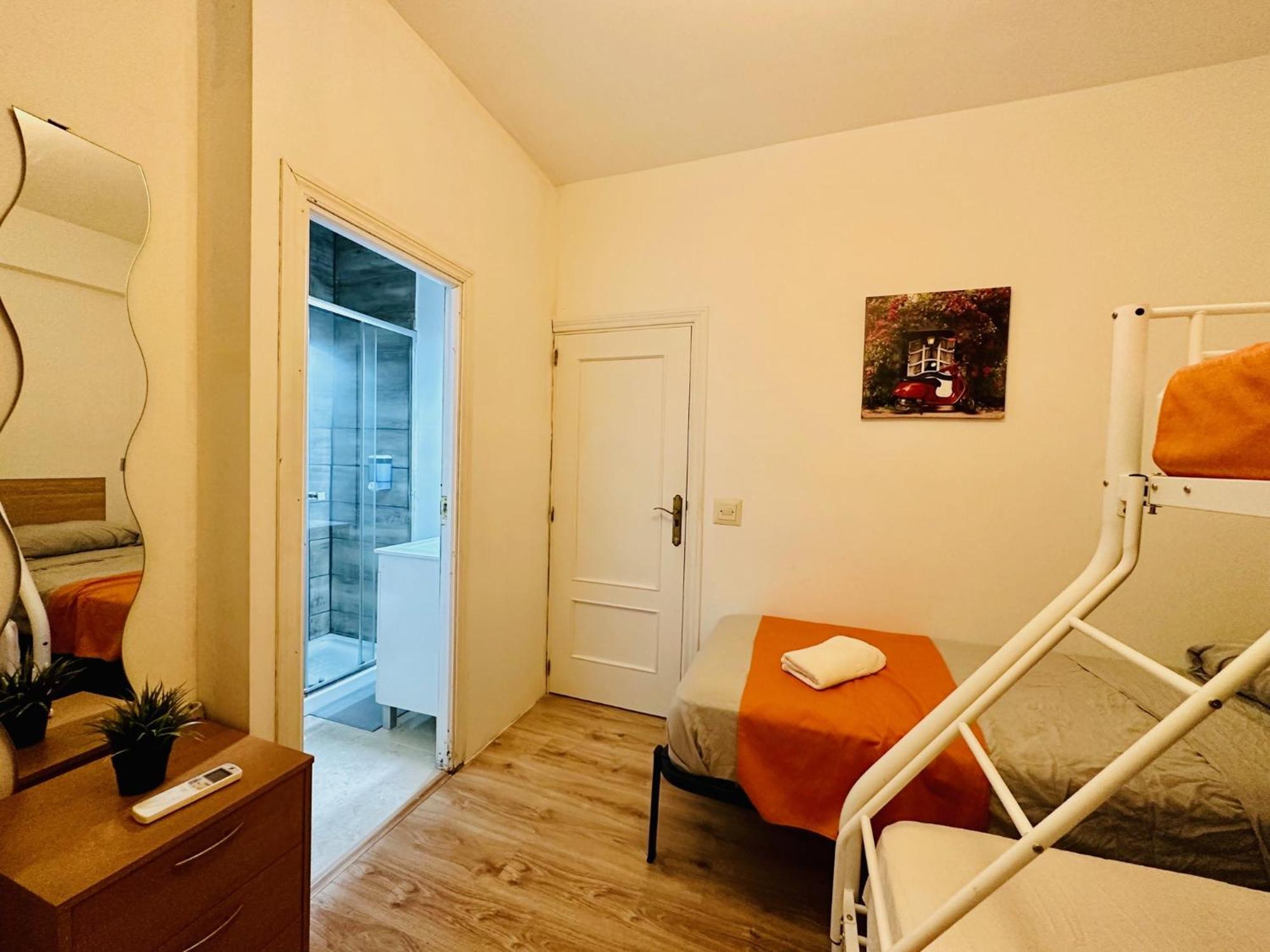 Punta Me Rooms In Madrid Downtown Exterior photo