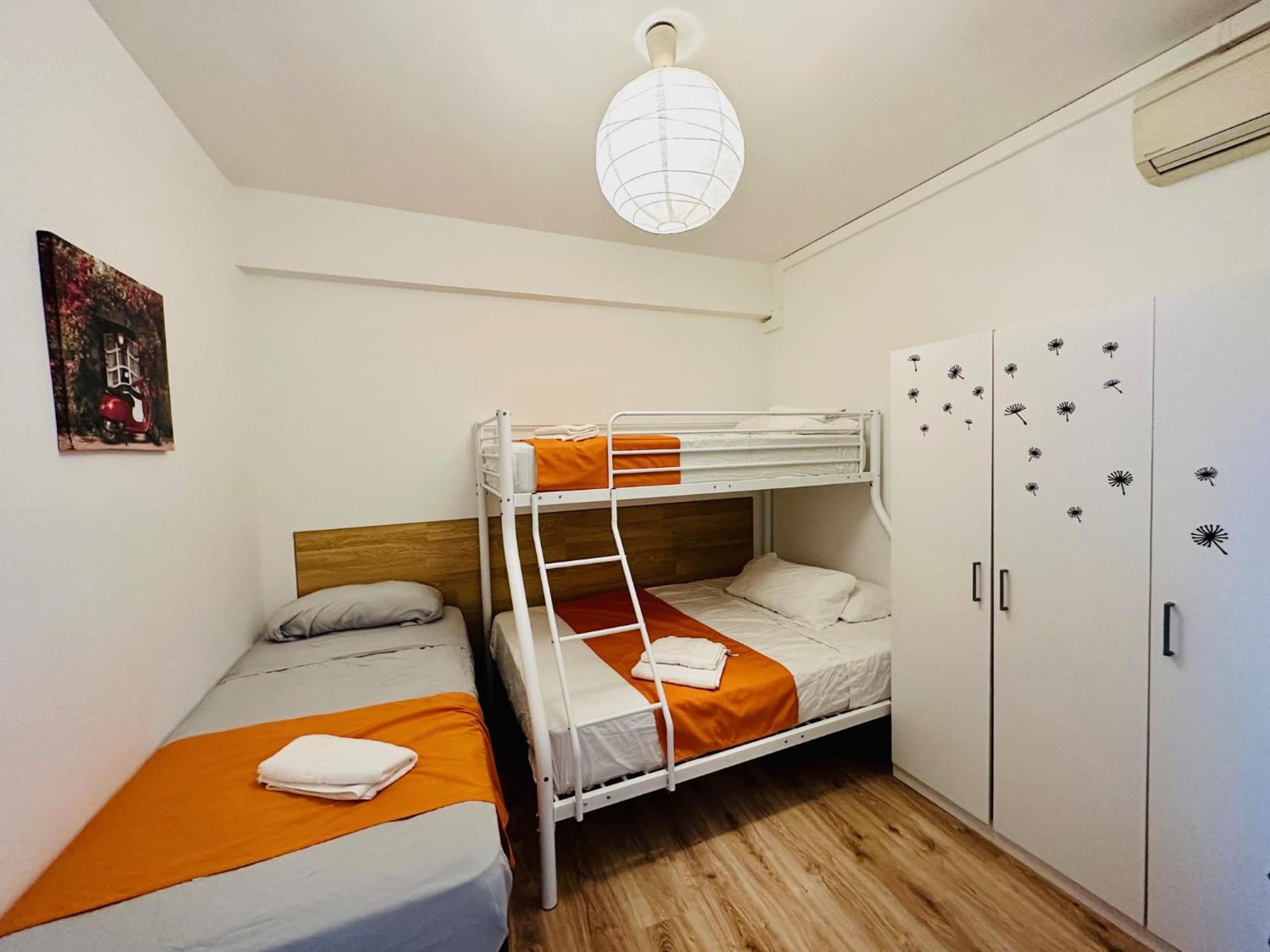 Punta Me Rooms In Madrid Downtown Exterior photo
