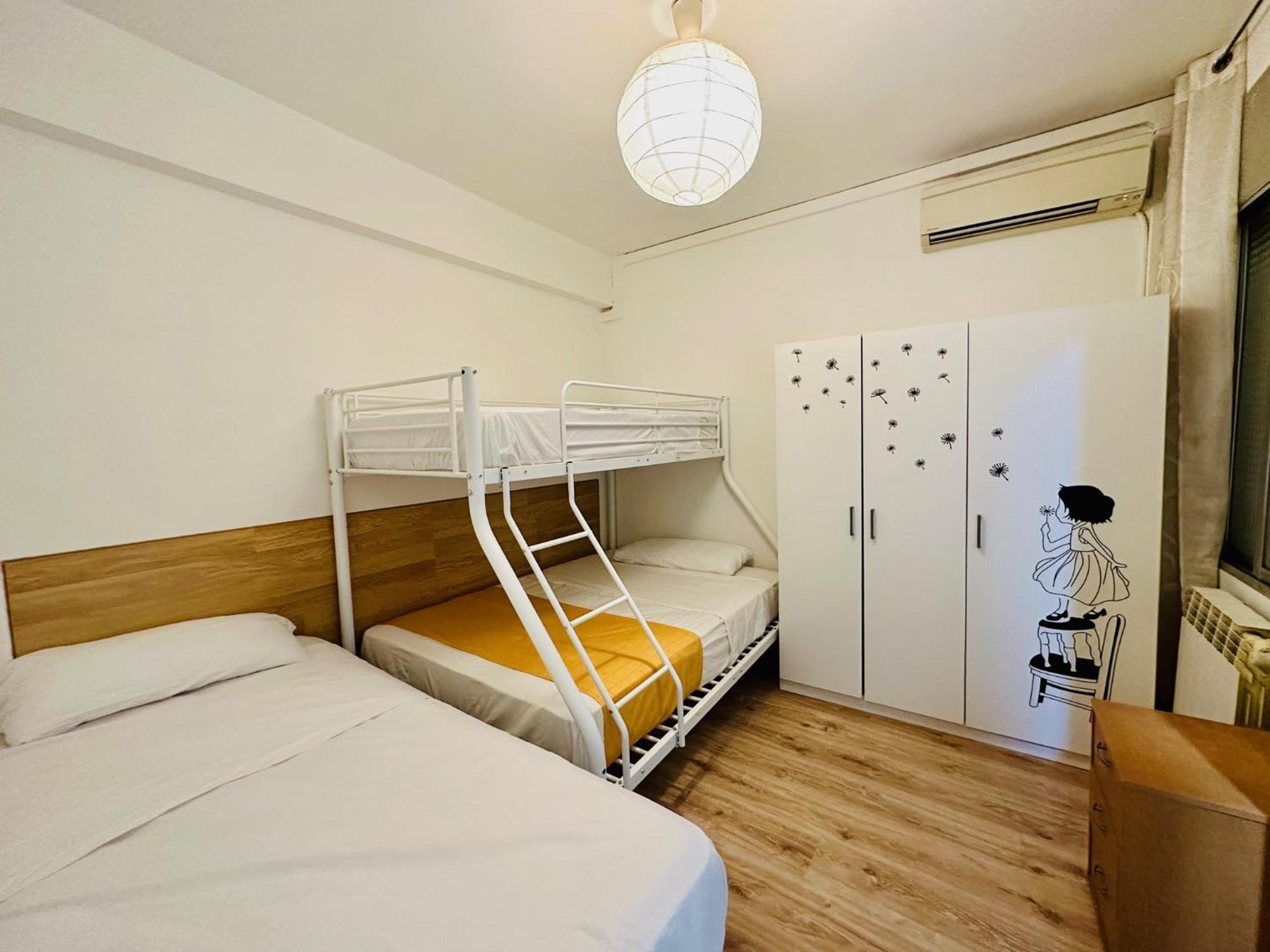 Punta Me Rooms In Madrid Downtown Exterior photo