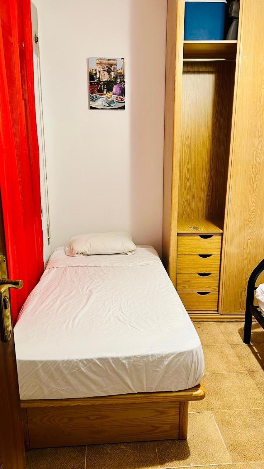 Punta Me Rooms In Madrid Downtown Exterior photo