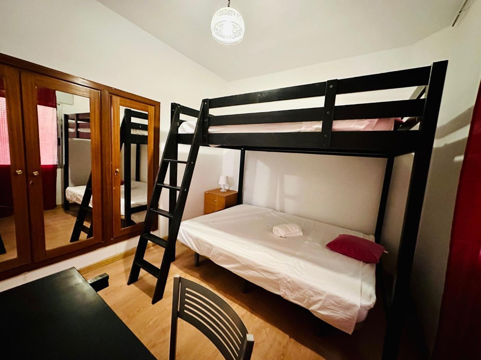 Punta Me Rooms In Madrid Downtown Exterior photo