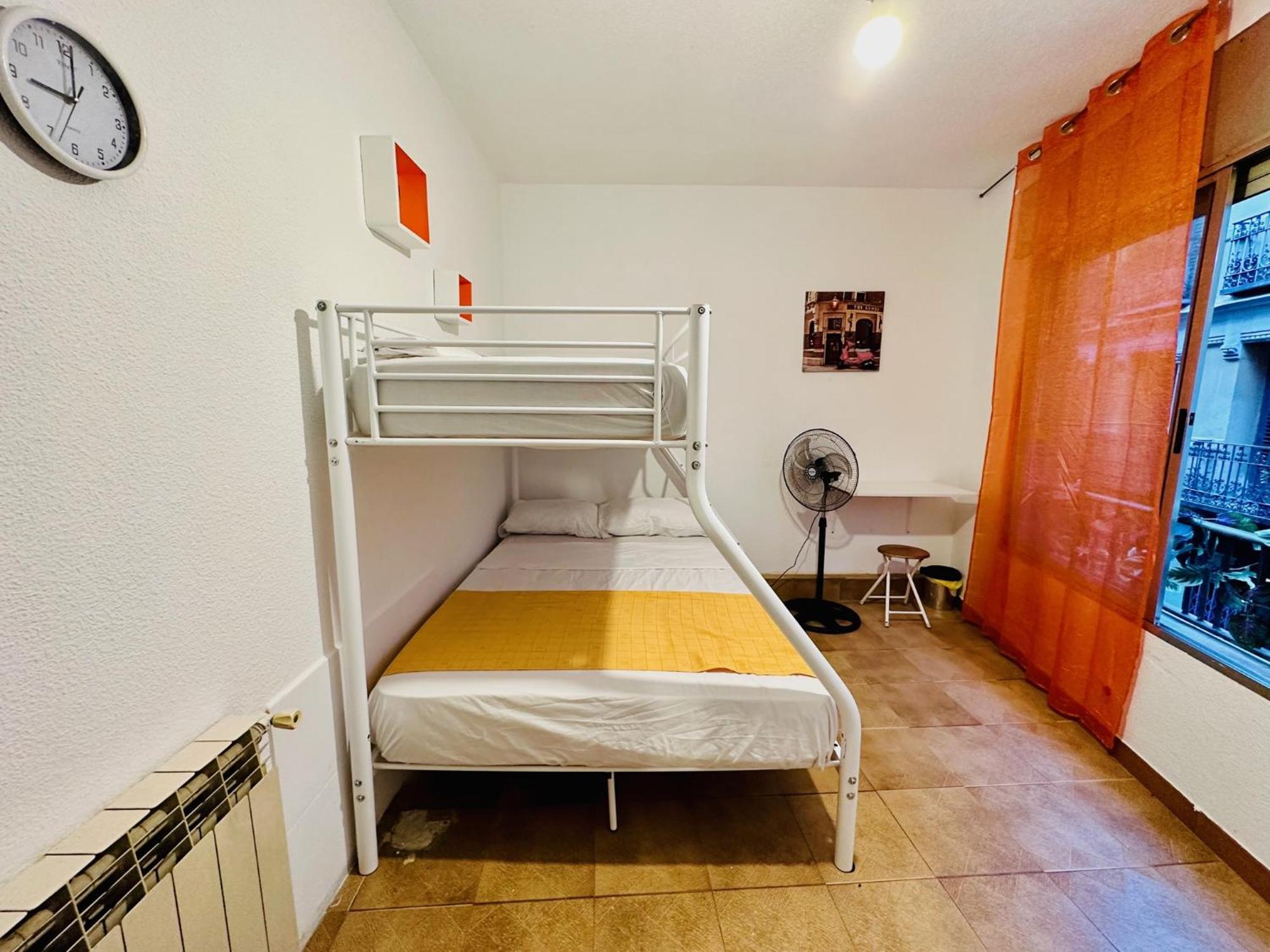 Punta Me Rooms In Madrid Downtown Exterior photo